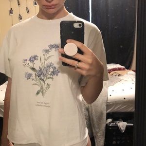 Brandy Melville Forget Me Not T-shirt